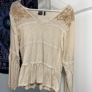 Women’s top M